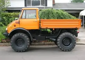 unimog-side.webp