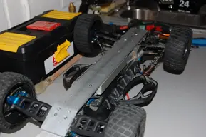 5577